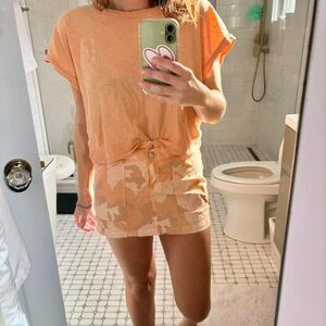 Vintage Scoop NYC y2k orange pink camo mini skirt Size XXS